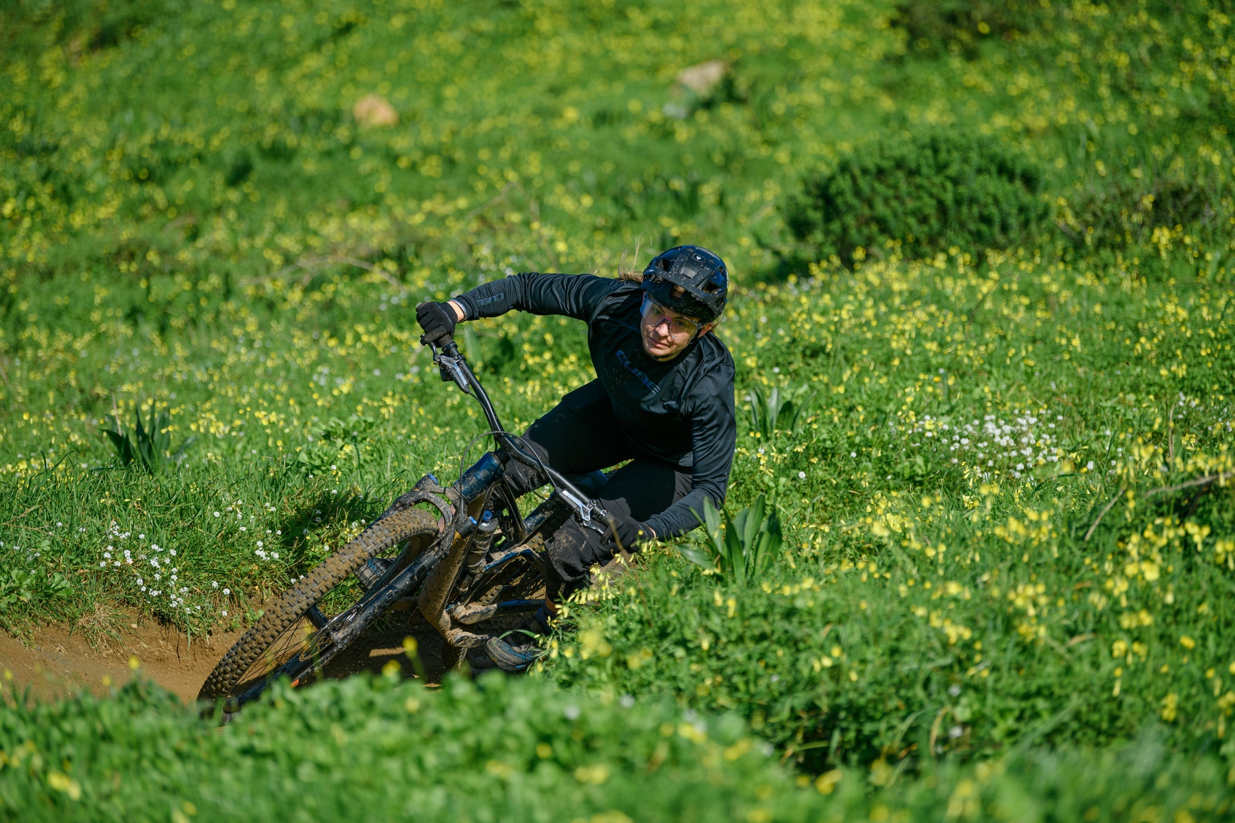 Mountain bike helmets from CUBE