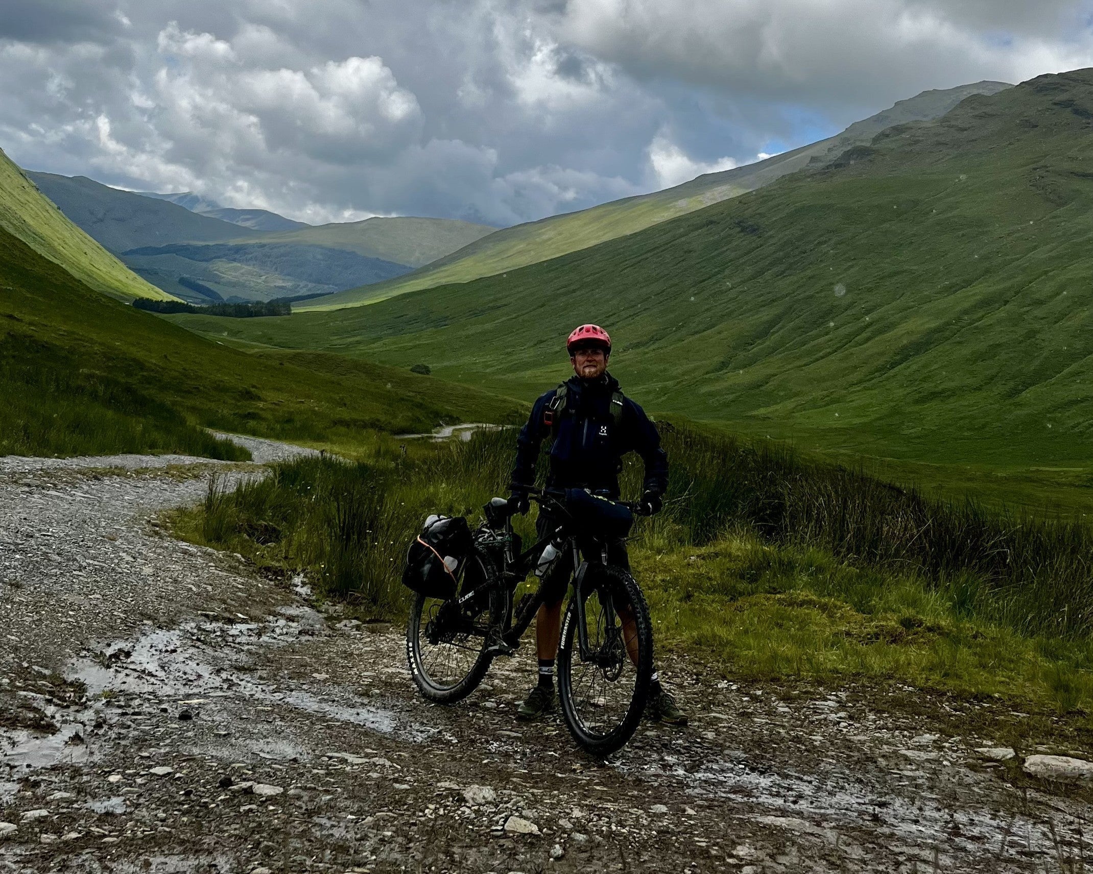 MOUNTAINBIKE-PACKING DOOR SCHOTLAND