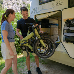CUBE elektrische vouwfiets in een camper 