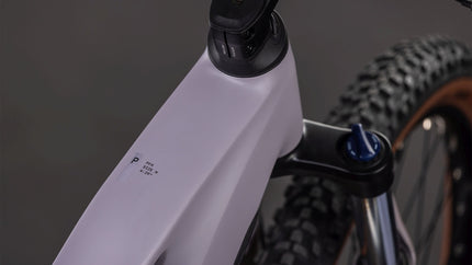 CUBE REACTION HYBRID PERFORMANCE 600 PLUMGREY/BLACK