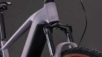 CUBE REACTION HYBRID PERFORMANCE 600 PLUMGREY/BLACK