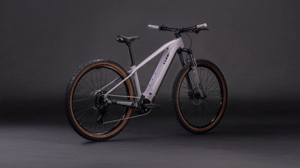 CUBE REACTION HYBRID PERFORMANCE 600 PLUMGREY/BLACK
