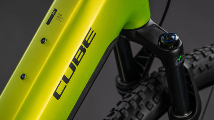 CUBE REACTION HYBRID RACE 800 LIZARD/BLACK