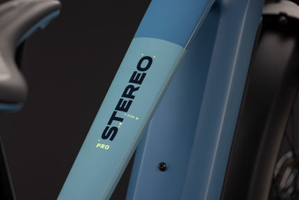 CUBE STEREO HYBRID ONE22 PRO 800 FE BLUESAPPHIRE/BLUE