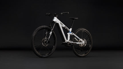 CUBE STEREO HYBRID ONE44 HPC PRO 800 METALLICWHITE/BLUE