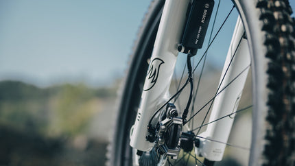 CUBE STEREO HYBRID ONE44 HPC AT 800 CARBON/WHITE