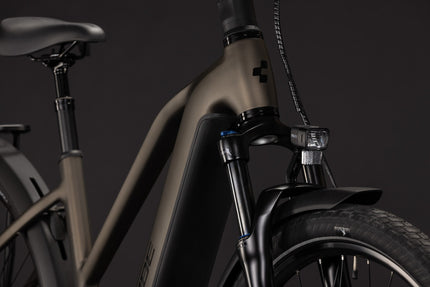 CUBE TOURING HYBRID PRO 800 METALLICUMBRA/BLACK
