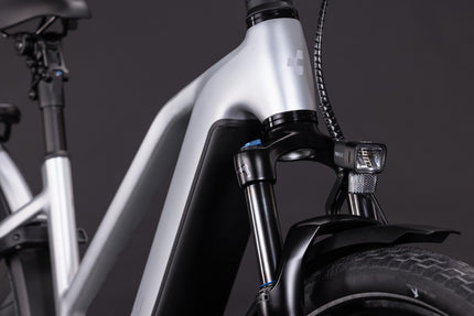 CUBE KATHMANDU HYBRID ONE 800 SILVERSTAR/REFLEX