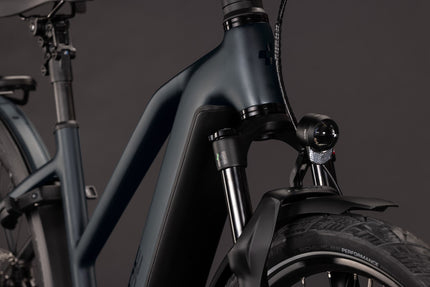 CUBE KATHMANDU HYBRID PRO 800 COAL/BLACK