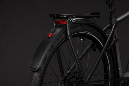 CUBE KATHMANDU HYBRID DELUXE PRO 800 BLACKFOREST/CHROME