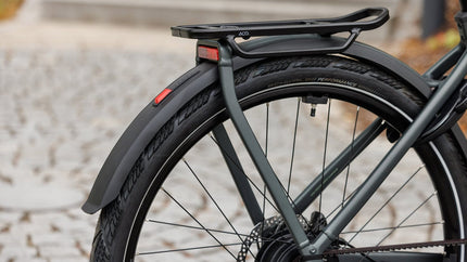 CUBE KATHMANDU HYBRID DELUXE PRO 800 BLACKFOREST/CHROME