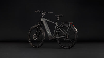 CUBE KATHMANDU HYBRID DELUXE PRO 800 BLACKFOREST/CHROME