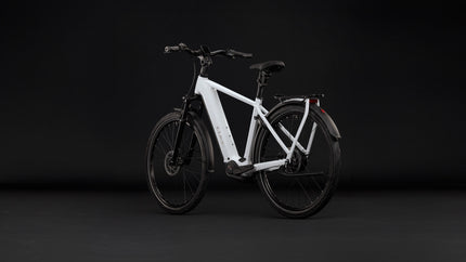 CUBE KATHMANDU HYBRID DELUXE PRO 800 METALLICWHITE/CHROME