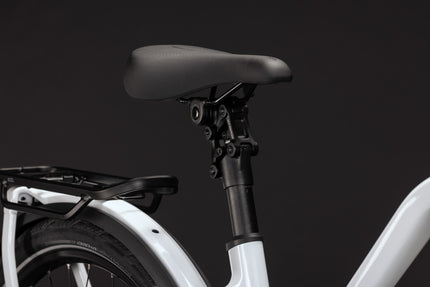 CUBE KATHMANDU HYBRID DELUXE PRO 800 METALLICWHITE/CHROME