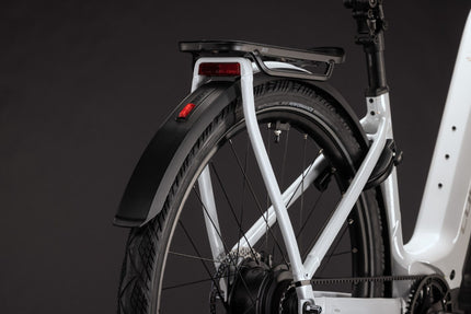 CUBE KATHMANDU HYBRID DELUXE PRO 800 METALLICWHITE/CHROME