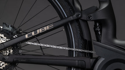 CUBE KATHMANDU HYBRID ONE11 HPC SLT 800 CARBON/SILVERDUST