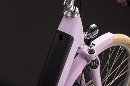 CUBE ARUBA HYBRID 600 COTTONCANDY/CREME
