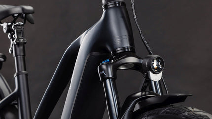 CUBE KATHMANDU HYBRID PRO 800 COAL/BLACK