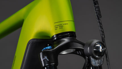 CUBE KATHMANDU HYBRID PRO 800 LIZARD/BLACK