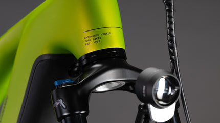 CUBE KATHMANDU HYBRID PRO 800 LIZARD/BLACK