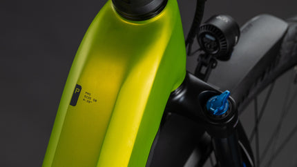 CUBE KATHMANDU HYBRID PRO 800 LIZARD/BLACK