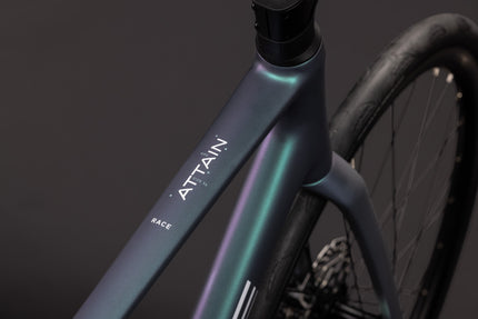 CUBE ATTAIN RACE SMARAGDGREY/WHITE