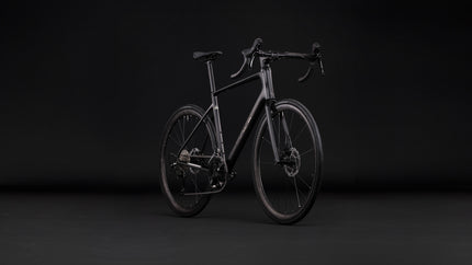 CUBE ATTAIN C:62 RACE CARBON/COALCHROME