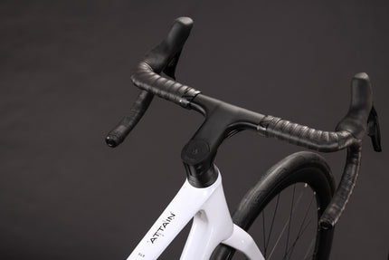 CUBE ATTAIN C:62 SLX METALLICWHITE/BLACK