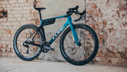 CUBE AGREE C:62 RACE CHROMEBLUE/LIQUIDBLUE