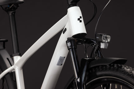 CUBE AIM ONE FE METALLICWHITE/BLACK