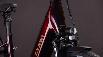 CUBE SUPREME HYBRID COMFORT PRO 600 SOLARECLIPSE/GOLD