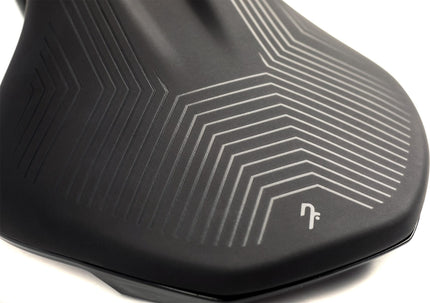 Natural Fit Saddle Nuance Black