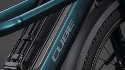 CUBE LONGTAIL HYBRID FAMILY 800 ROYALGREEN/BLACK