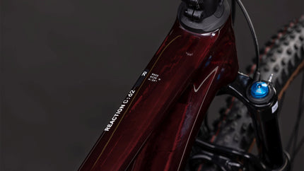 CUBE REACTION C:62 RACE LIQUIDRED/WHITE