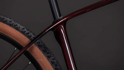 CUBE REACTION C:62 RACE LIQUIDRED/WHITE