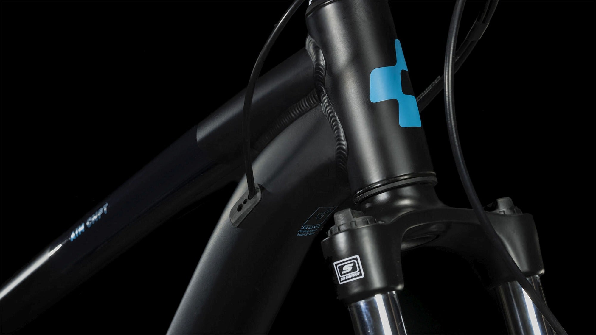 CUBE AIM BLACK/BLUE – cubestores.nl