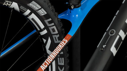 CUBE ELITE 240 C:62 SLX CARBON/BLUE/RED