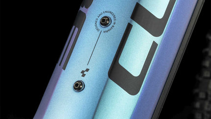 CUBE REACTION HYBRID RACE 625 SWITCHBLUE/BLACK