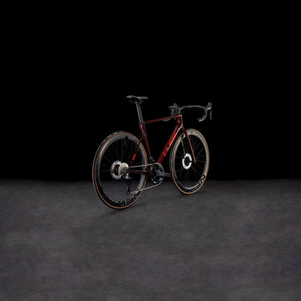 CUBE LITENING AIR C:68X RACE LIQUIDRED/CARBON