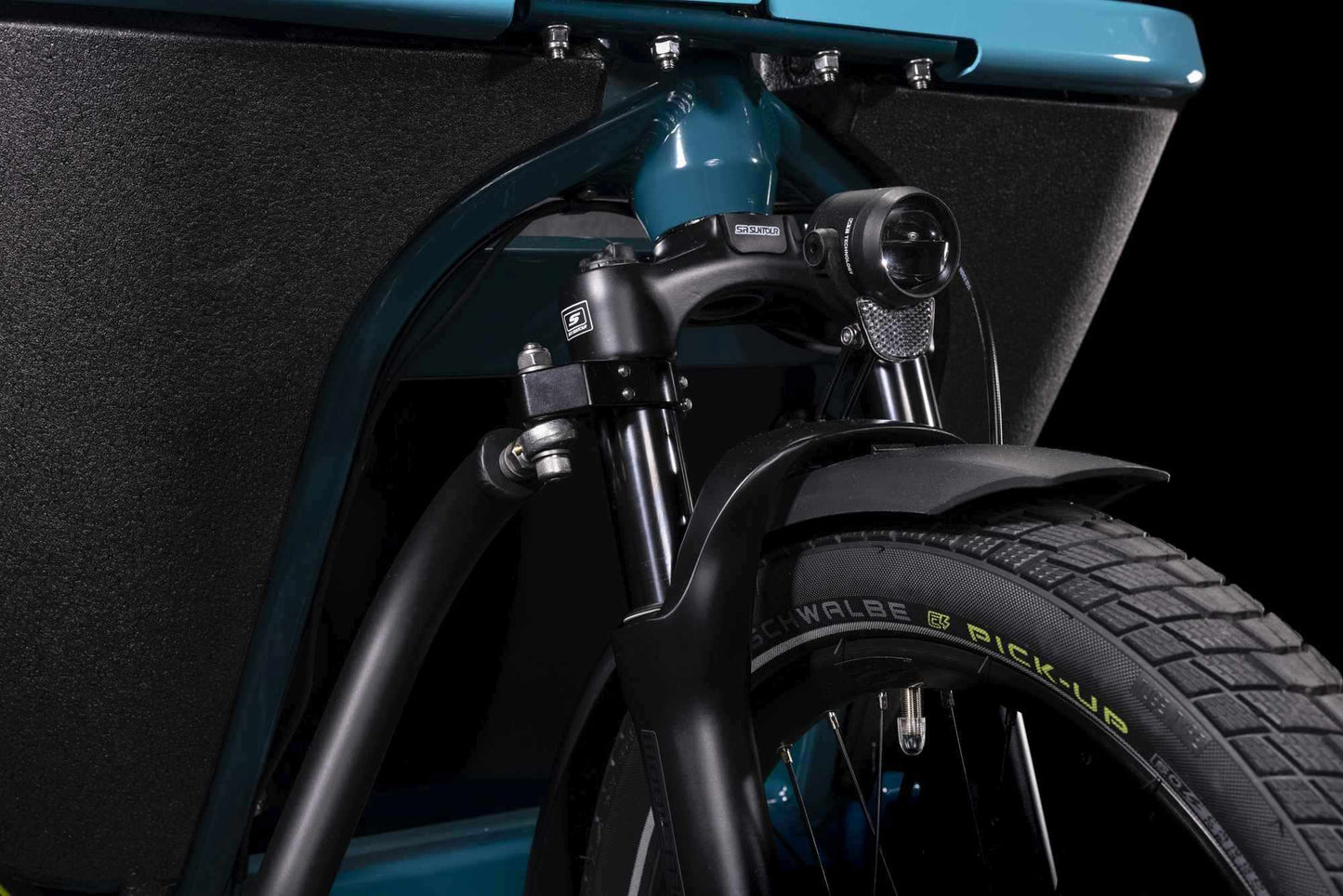 68922020_BUILTSEAT_9b
