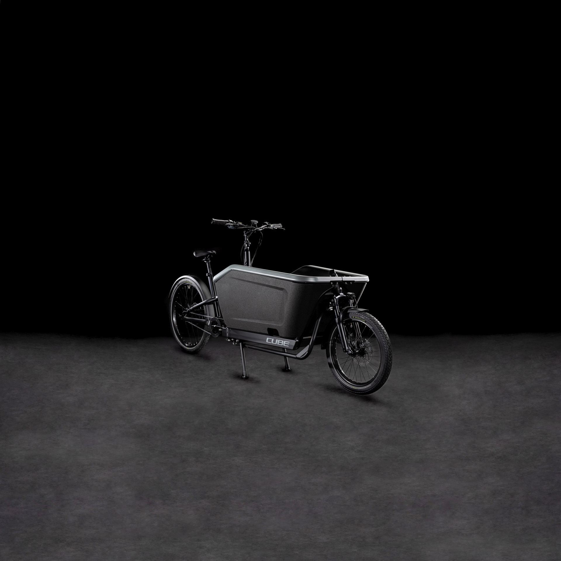 68925020_BUILTSEAT_7