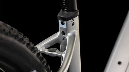 CUBE REACTION HYBRID ONE 600 SILVER/BLACK