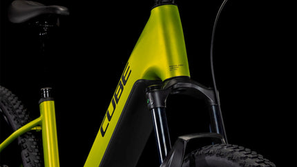 CUBE REACTION HYBRID RACE 800 LIZARD/BLACK