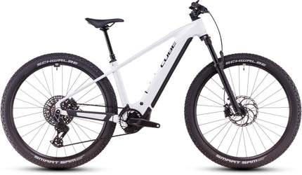 CUBE REACTION HYBRID SLT 800 METALLICWHITE/BLACK