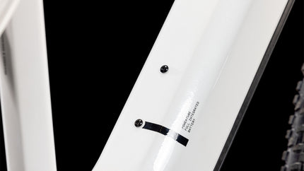 CUBE REACTION HYBRID SLT 800 METALLICWHITE/BLACK