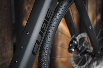 CUBE NUROAD HYBRID C:62 SLX 400X 29 CARBON/GLOSSY