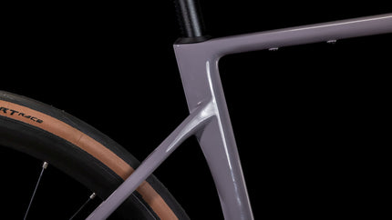 CUBE ATTAIN C:62 RACE PLUMGREY/BRINK