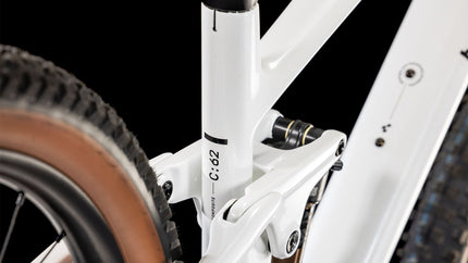 CUBE STEREO ONE22 C:62 SLT 29 METALLICWHITE/BLACK